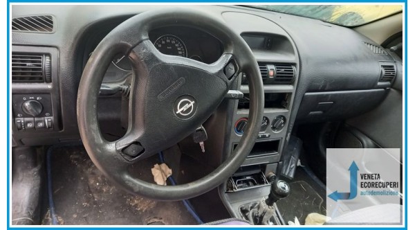 OPEL ASTRA T98 del 2003 parti usate e ricambi