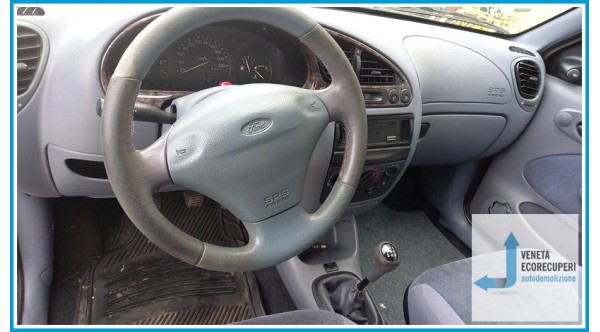 FORD FIESTA DX del 1998 parti usate e ricambi
