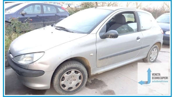 PEUGEOT 206  del 2000 parti usate e ricambi