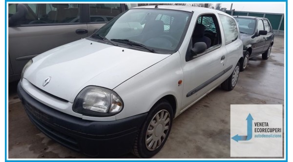 RENAULT CLIO 2a Serie  del 2000 parti usate e ricambi