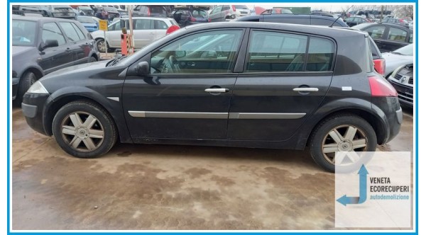 RENAULT MEGANE 2a Serie  del 2003 parti usate e ricambi