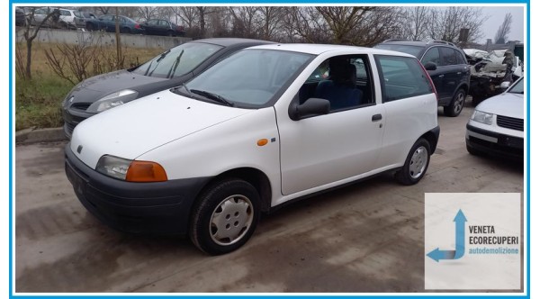 FIAT PUNTO 1a Serie  del 1997 parti usate e ricambi