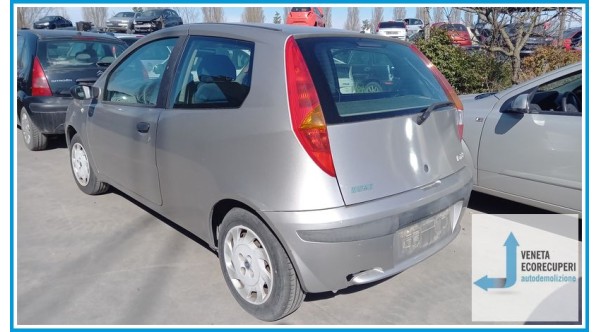 FIAT PUNTO 1N/1P del 2000 parti usate e ricambi
