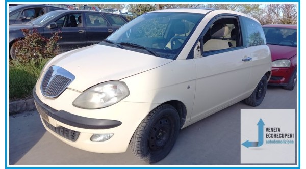 LANCIA YPSILON TE del 2004 parti usate e ricambi