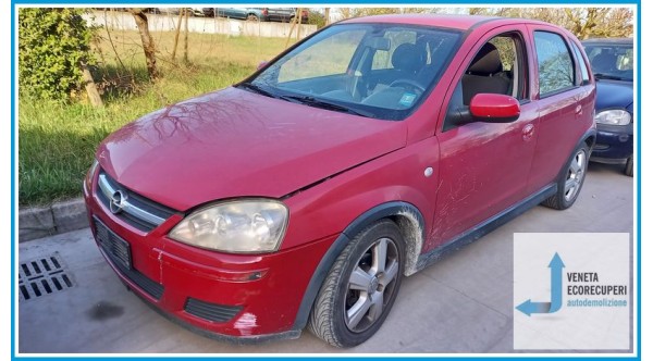 OPEL CORSA X01 del 2005 parti usate e ricambi
