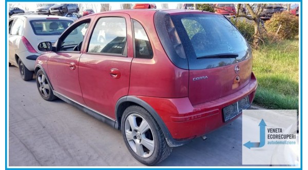 OPEL CORSA X01 del 2005 parti usate e ricambi