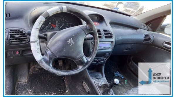 PEUGEOT 206  del 2001 parti usate e ricambi