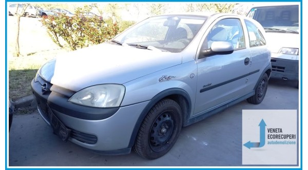 OPEL CORSA X01 del 2001 parti usate e ricambi