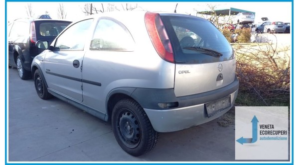 OPEL CORSA X01 del 2001 parti usate e ricambi