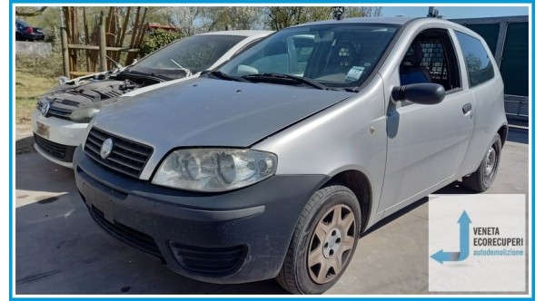 FIAT PUNTO VAN 2U del 2004 parti usate e ricambi