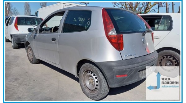 FIAT PUNTO VAN 2U del 2004 parti usate e ricambi