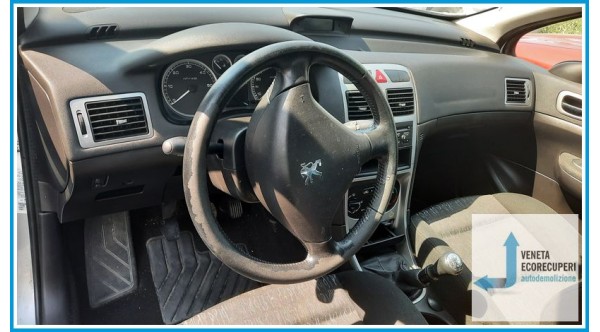 PEUGEOT 307  del 2004 parti usate e ricambi