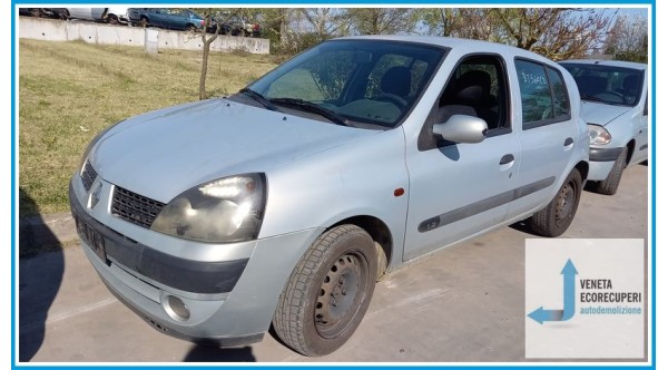 RENAULT CLIO 2a Serie  del 2001 parti usate e ricambi
