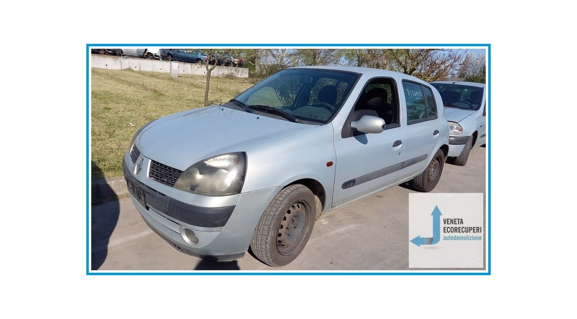 RENAULT CLIO 2a Serie  del 2001 parti usate e ricambi