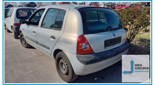 RENAULT CLIO 2a Serie  del 2001 parti usate e ricambi