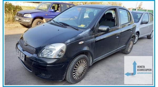 TOYOTA YARIS FRP del 2003 parti usate e ricambi