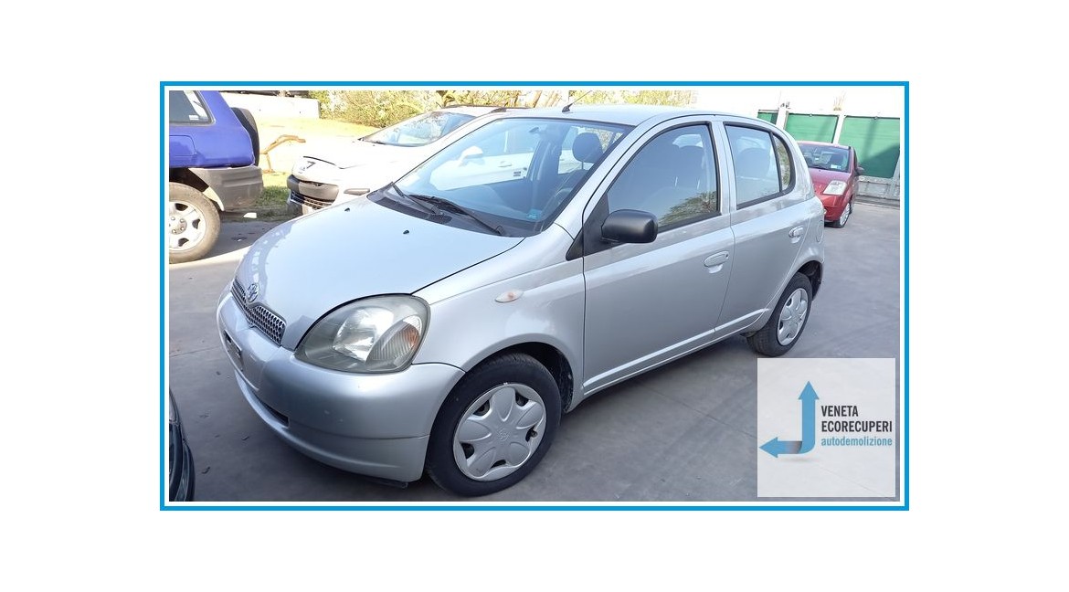 TOYOTA YARIS JPP del 2001 parti usate e ricambi