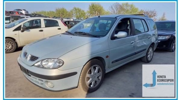 RENAULT MEGANE 1a Serie  del 2002 parti usate e ricambi
