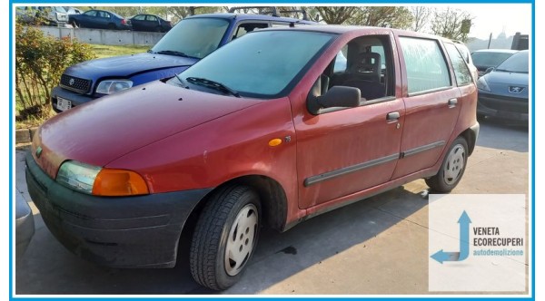 FIAT PUNTO 1a Serie  del 1997 parti usate e ricambi