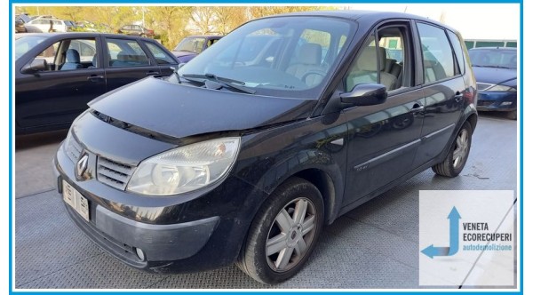 RENAULT SCENIC 2a Serie  del 2006 parti usate e ricambi