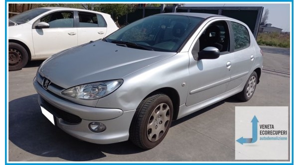 PEUGEOT 206  del 2008 parti usate e ricambi