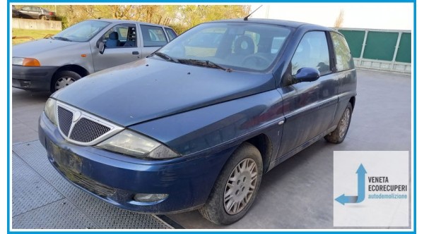 LANCIA Y  del 2003 parti usate e ricambi