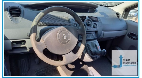 RENAULT SCENIC 2a Serie  del 2006 parti usate e ricambi