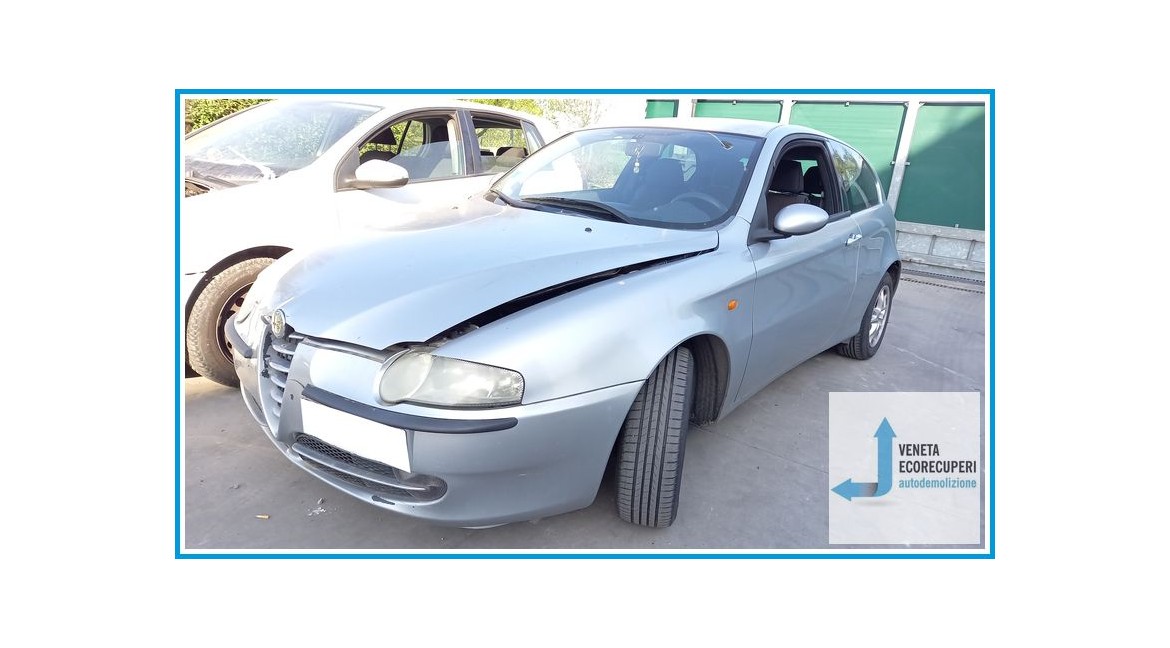 ALFA ROMEO 147 W8 del 2001 parti usate e ricambi
