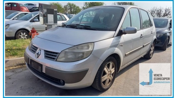 RENAULT SCENIC 2a Serie  del 2005 parti usate e ricambi