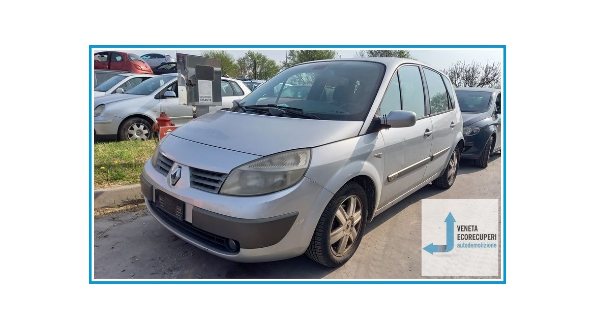 RENAULT SCENIC 2a Serie  del 2005 parti usate e ricambi