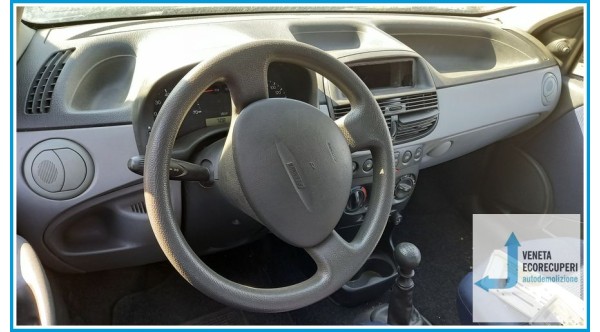 FIAT PUNTO 1N/1P del 2003 parti usate e ricambi