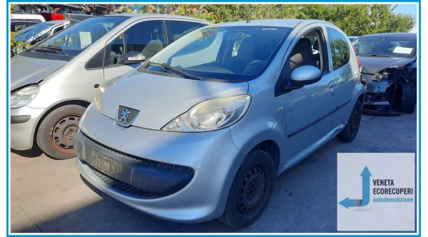 PEUGEOT 107  del 2007 parti usate e ricambi