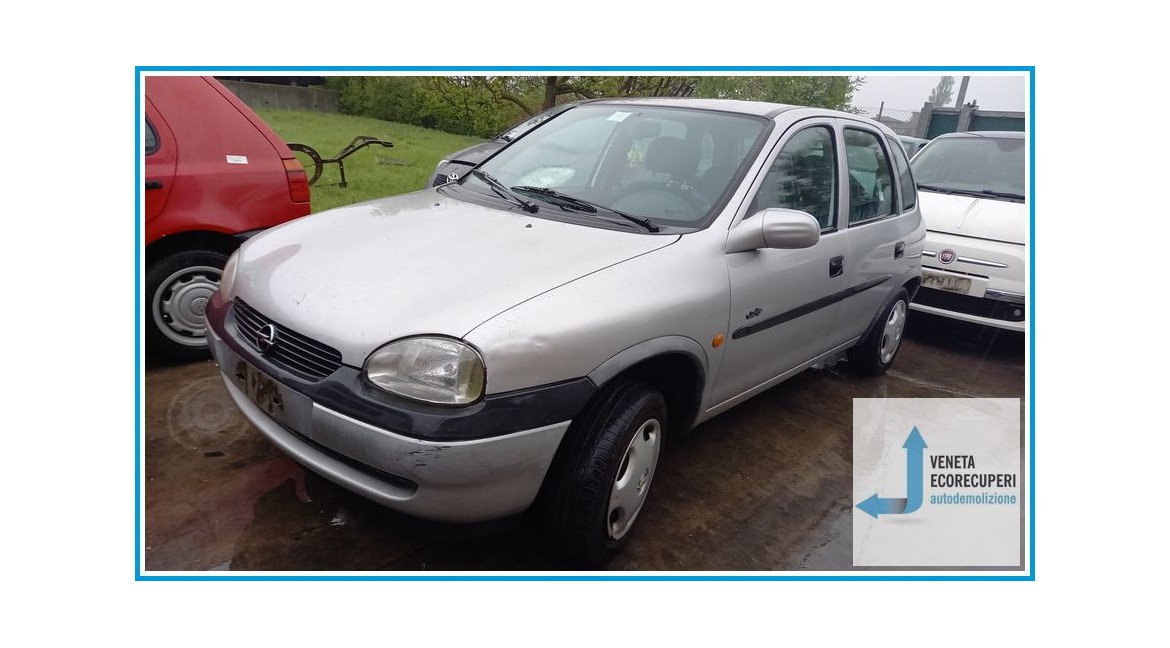 OPEL CORSA S93 del 1999 parti usate e ricambi