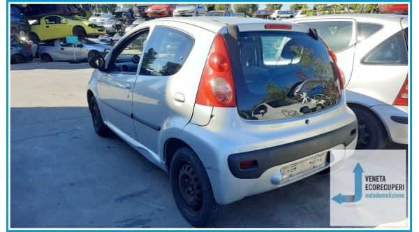 PEUGEOT 107  del 2007 parti usate e ricambi