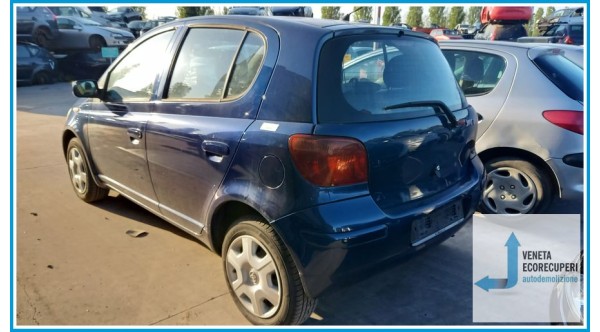 TOYOTA YARIS JPP del 2004 parti usate e ricambi