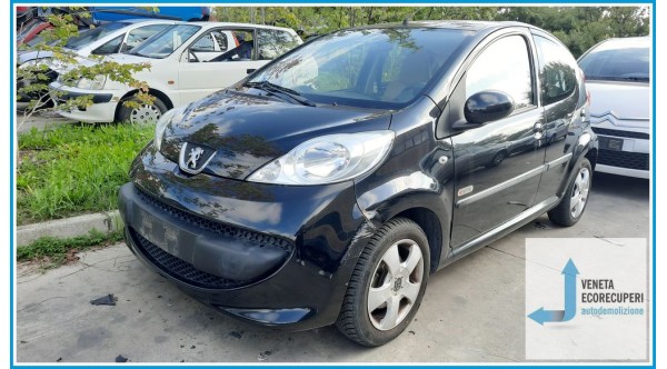 PEUGEOT 107  del 2006 parti usate e ricambi