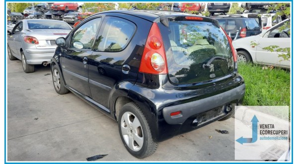 PEUGEOT 107  del 2006 parti usate e ricambi