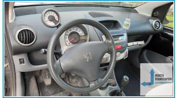 PEUGEOT 107  del 2006 parti usate e ricambi
