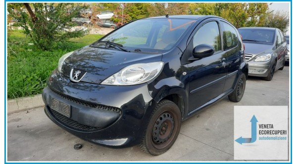 PEUGEOT 107  del 2007 parti usate e ricambi