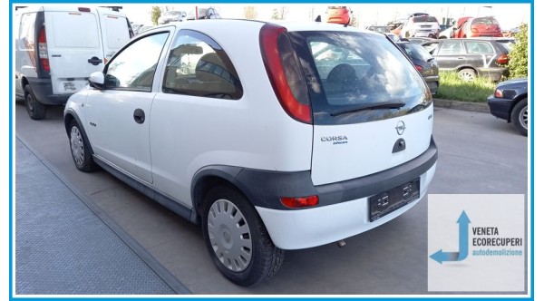 OPEL CORSA X01 del 2003 parti usate e ricambi - Tipo Motore Z10XE