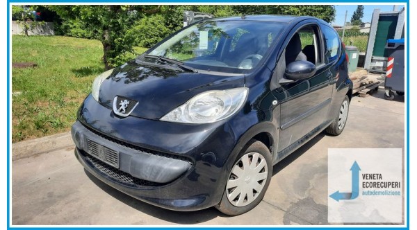 PEUGEOT 107  del 2005 parti usate e ricambi