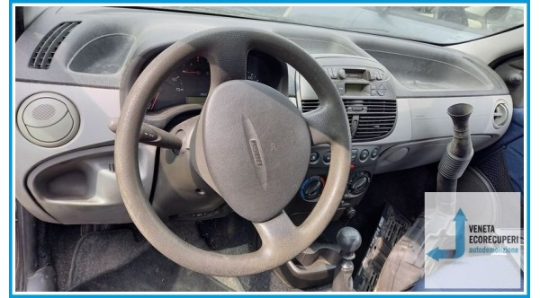 FIAT PUNTO 1N/1P del 2001 parti usate e ricambi - Tipo Motore 188A4000