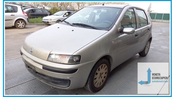 FIAT PUNTO 1N/1P del 2000 parti usate e ricambi - Tipo Motore 188A5000