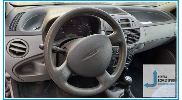 FIAT PUNTO 1N/1P del 2000 parti usate e ricambi - Tipo Motore 188A5000