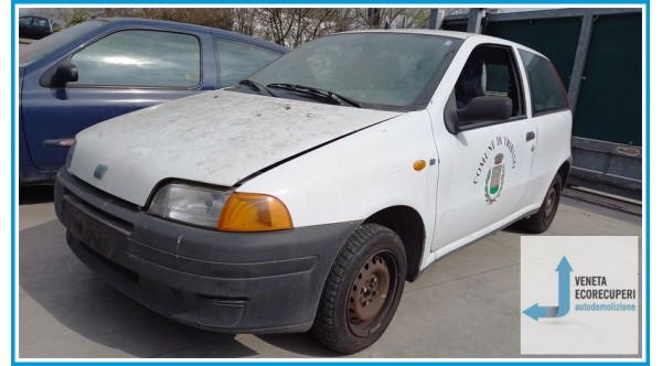 FIAT PUNTO 1a Serie  del 1994 parti usate e ricambi - Tipo Motore 176A7000