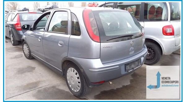 OPEL CORSA X01 del 2004 parti usate e ricambi - Tipo Motore Z12XE