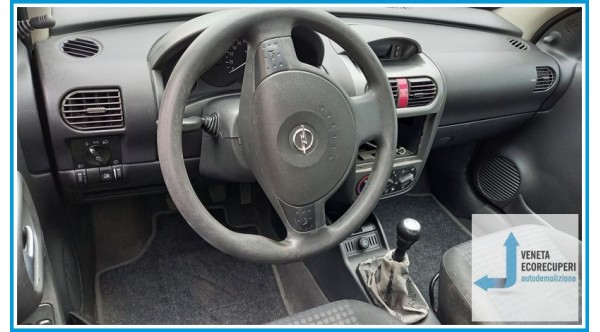 OPEL CORSA X01 del 2004 parti usate e ricambi - Tipo Motore Z12XE
