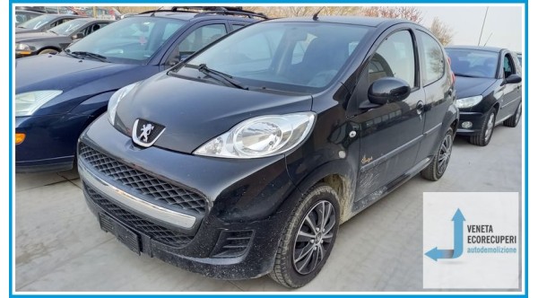 PEUGEOT 107  del 2009 parti usate e ricambi - Tipo Motore 1KR