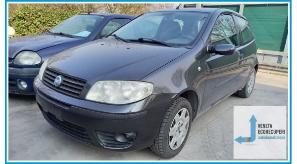 FIAT PUNTO 1N/1P del 2004 parti usate e ricambi - Tipo Motore 188A4000