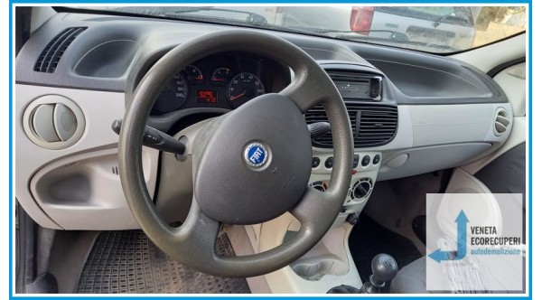 FIAT PUNTO 1N/1P del 2004 parti usate e ricambi - Tipo Motore 188A4000